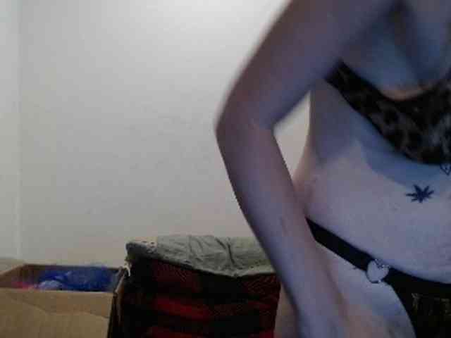 hotmodel1984 webcam