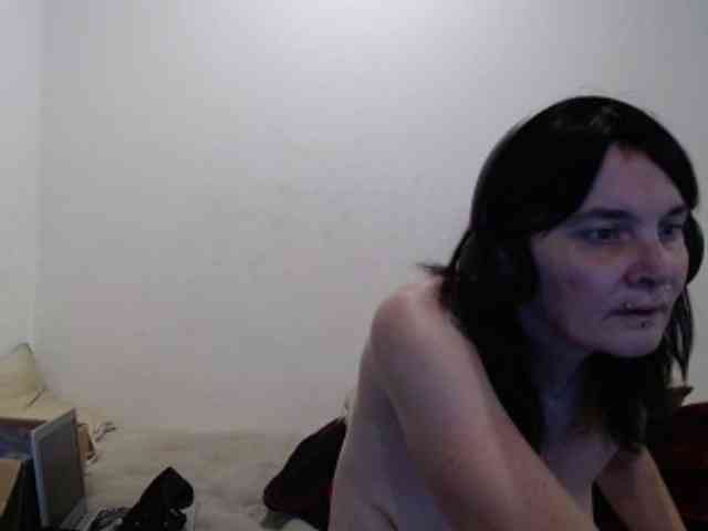 hotmodel1984 webcam