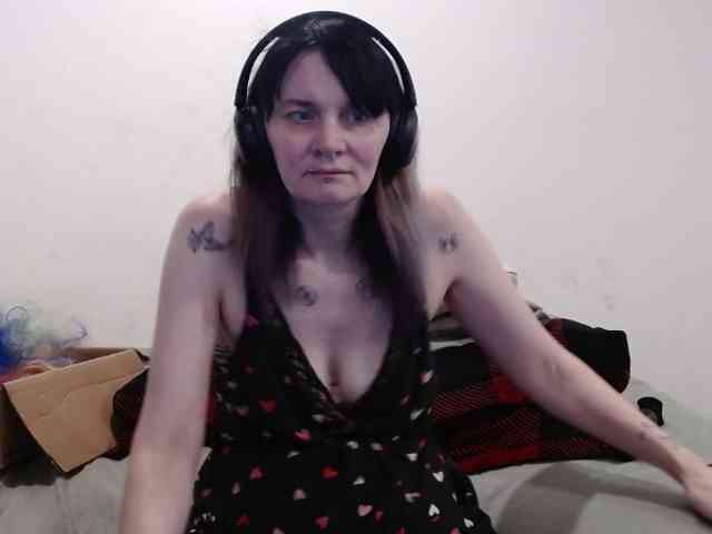 hotmodel1984 webcam