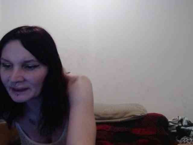 hotmodel1984 webcam