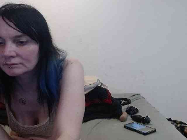 hotmodel1984 webcam