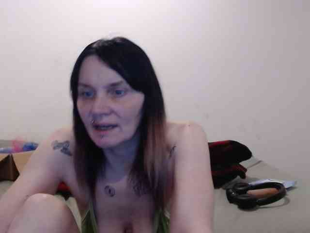 hotmodel1984 webcam