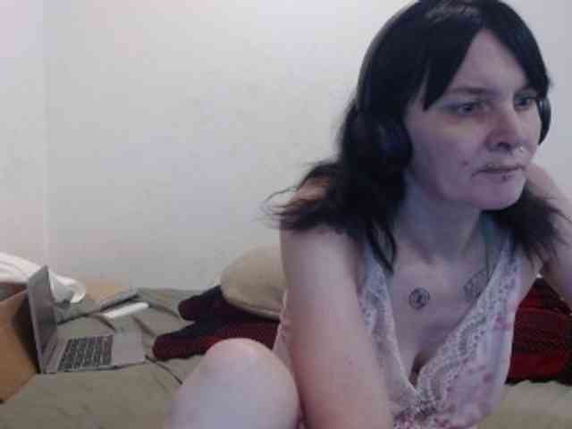 hotmodel1984 webcam
