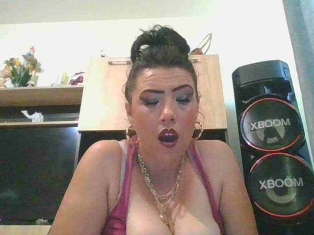 JesicaBonita1 live cam on BongaCams