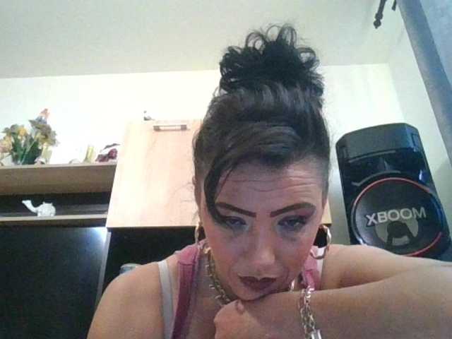 JesicaBonita1 live cam on BongaCams