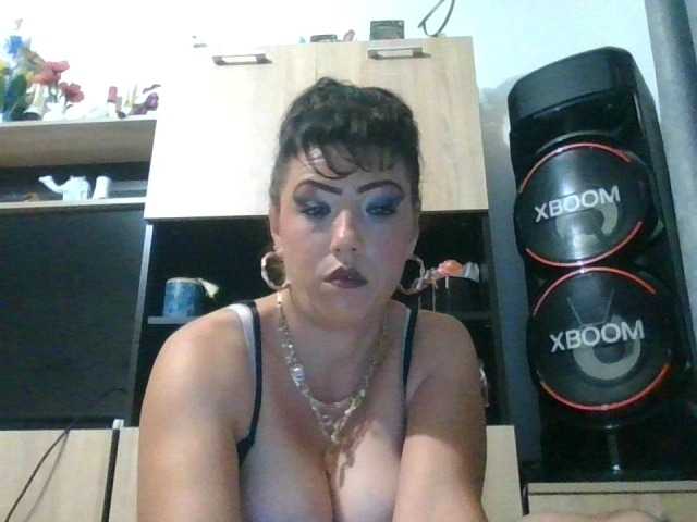 JesicaBonita1 live cam on BongaCams