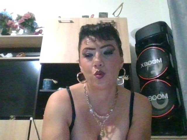 JesicaBonita1 live cam on BongaCams