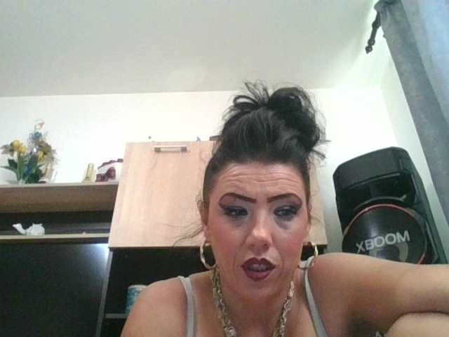 JesicaBonita1 live cam on BongaCams