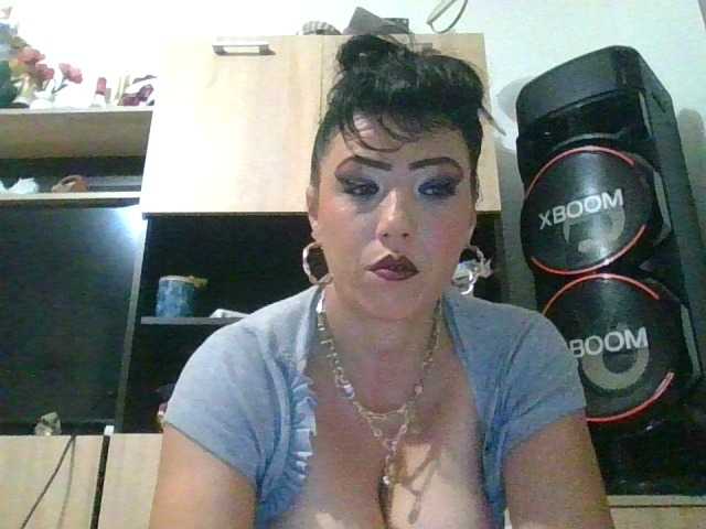 JesicaBonita1, en vivo ahora en BongaCams
