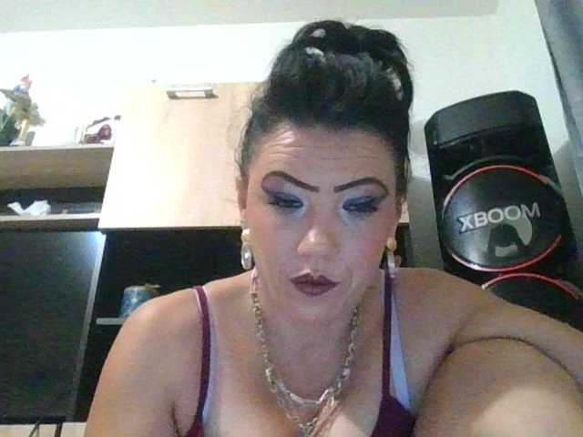 JesicaBonita1 live cam on BongaCams