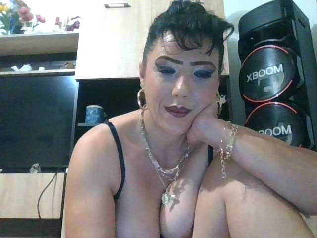 JesicaBonita1, live now on BongaCams