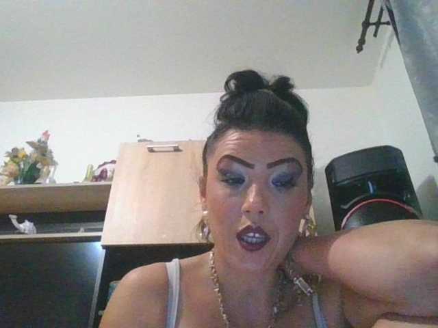 JesicaBonita1 live cam on BongaCams