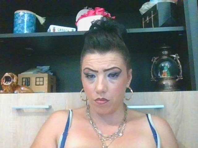 JesicaBonita1 live cam on BongaCams
