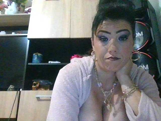 JesicaBonita1 live cam on BongaCams