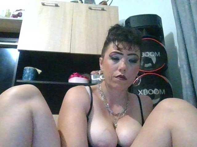 JesicaBonita1 live cam on BongaCams