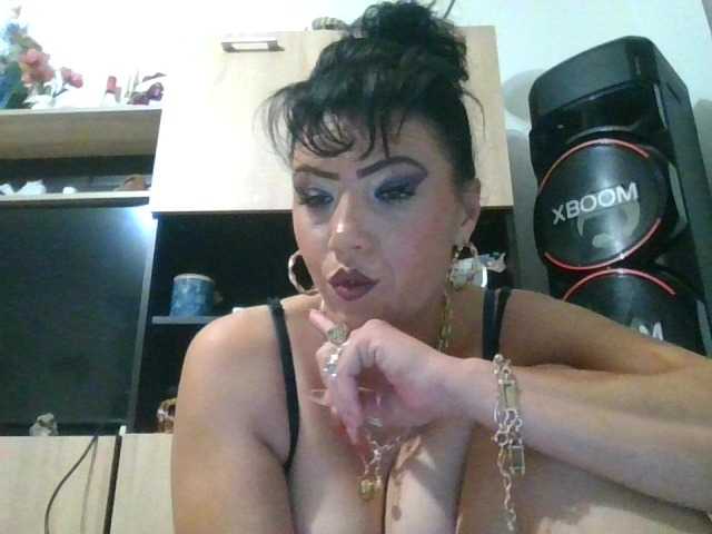 JesicaBonita1, en directo ahora en BongaCams