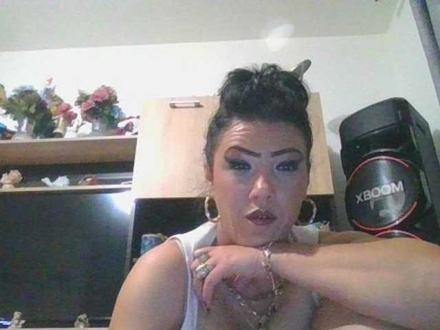 JesicaBonita1 live cam on BongaCams