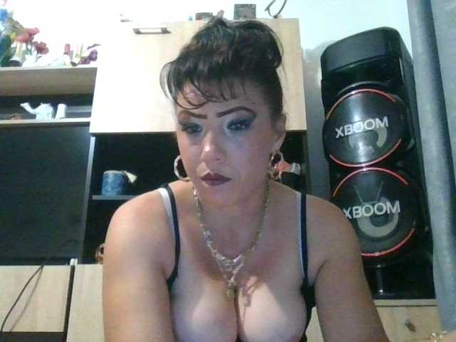 JesicaBonita1 live cam on BongaCams