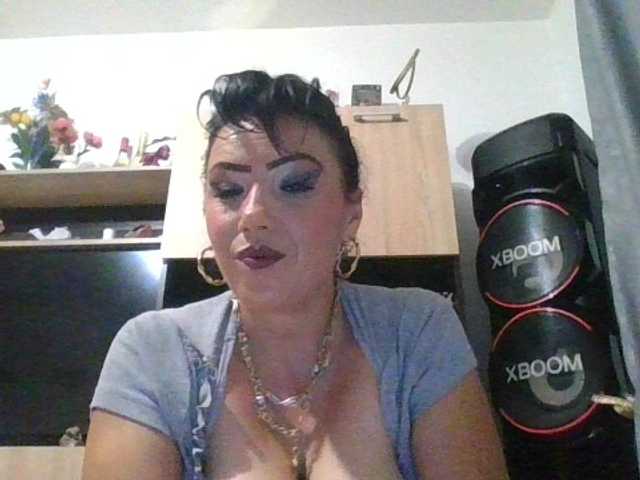 JesicaBonita1 live cam on BongaCams