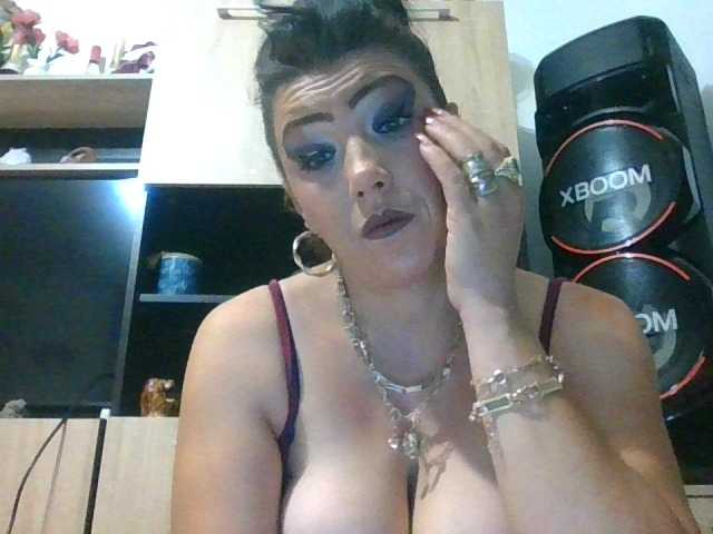 JesicaBonita1 live cam on BongaCams
