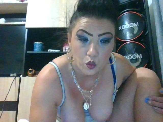 JesicaBonita1 live cam on BongaCams