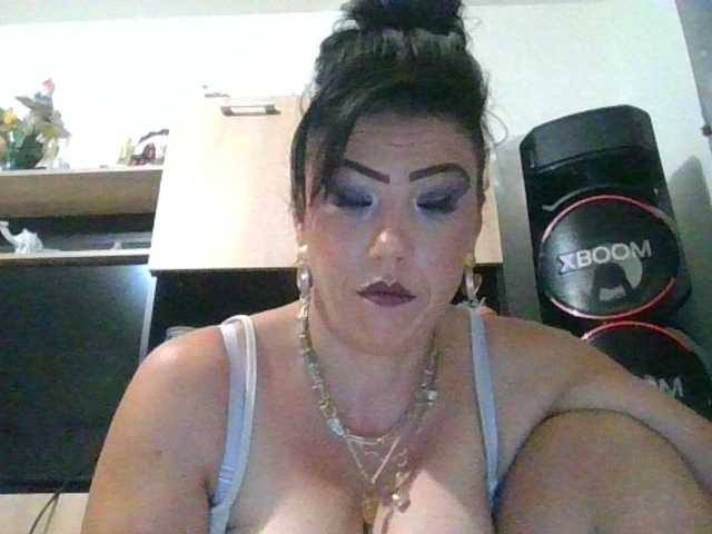 JesicaBonita1 live cam on BongaCams