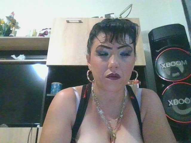 JesicaBonita1 live cam on BongaCams