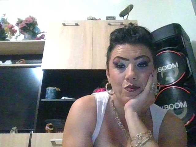 JesicaBonita1 live cam on BongaCams