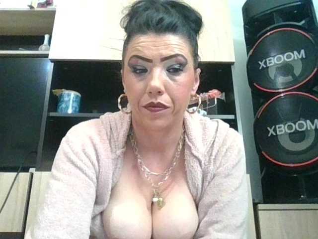 JesicaBonita1 live cam on BongaCams
