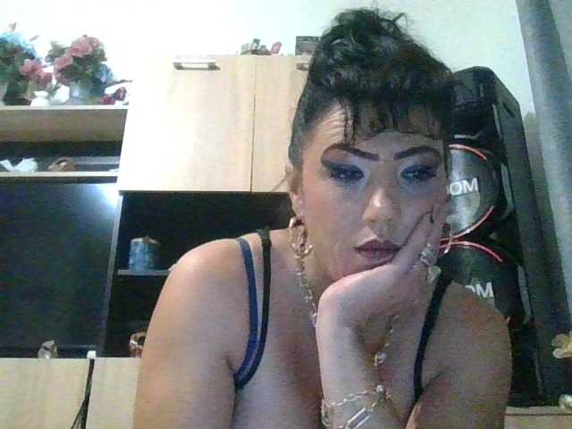 JesicaBonita1 live cam on BongaCams