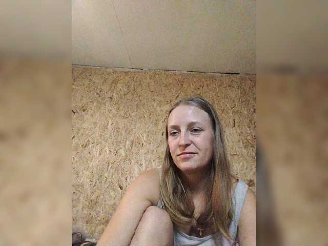 monitasofa, en directo ahora en BongaCams