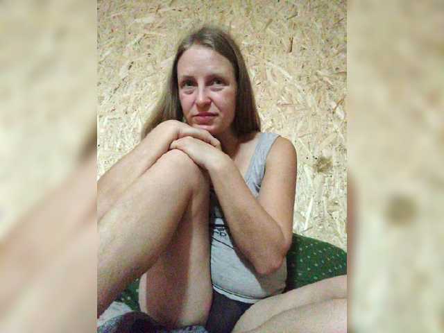 monitasofa, en directo ahora en BongaCams