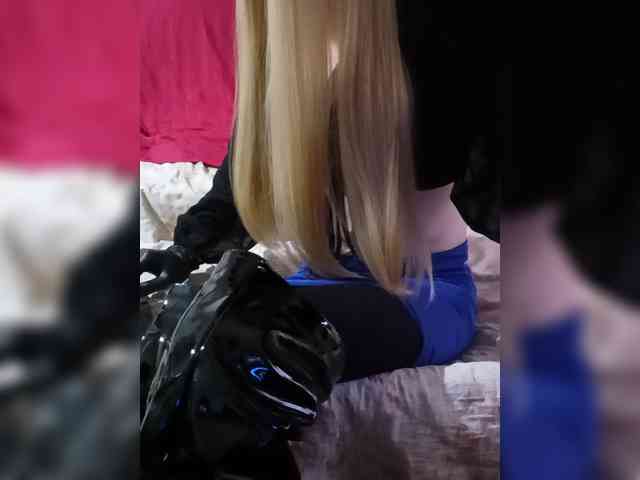 BiWkAyaa Sex Cam Show