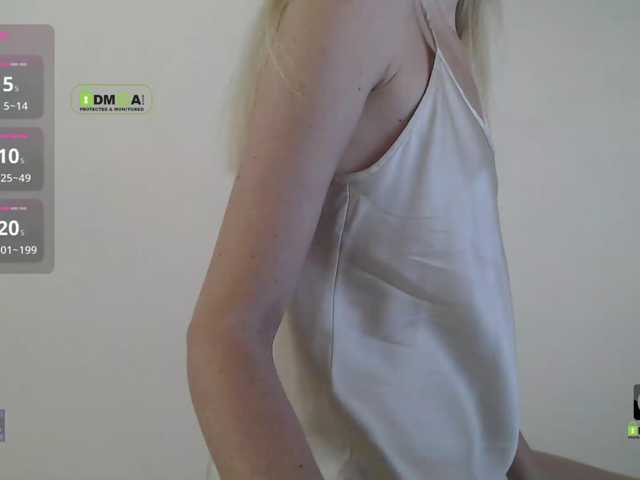 --oliva4ka-- live cam on BongaCams