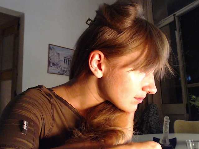 lilcumminfox live cam on BongaCams