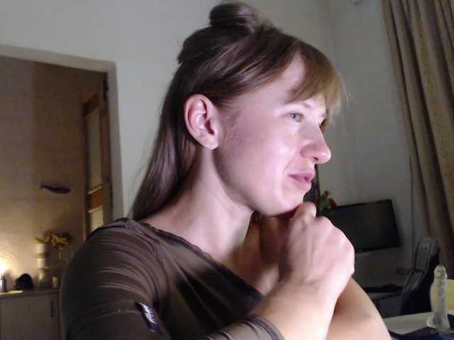 lilcumminfox live cam on BongaCams