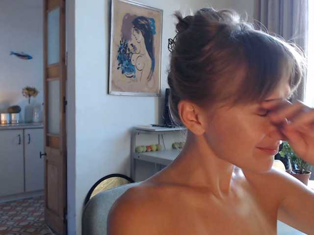 lilcumminfox live cam on BongaCams