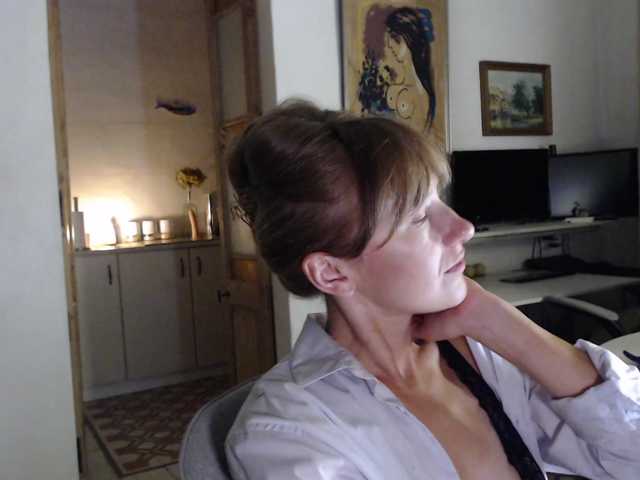 lilcumminfox live cam on BongaCams