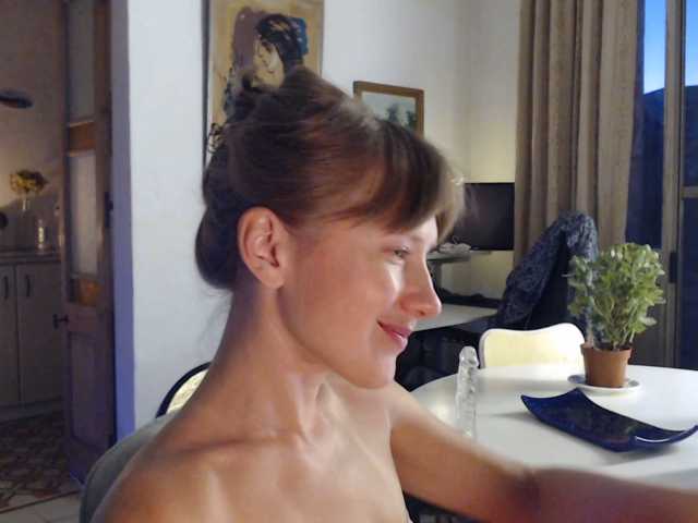 lilcumminfox live cam on BongaCams