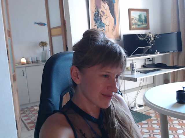 lilcumminfox live cam on BongaCams