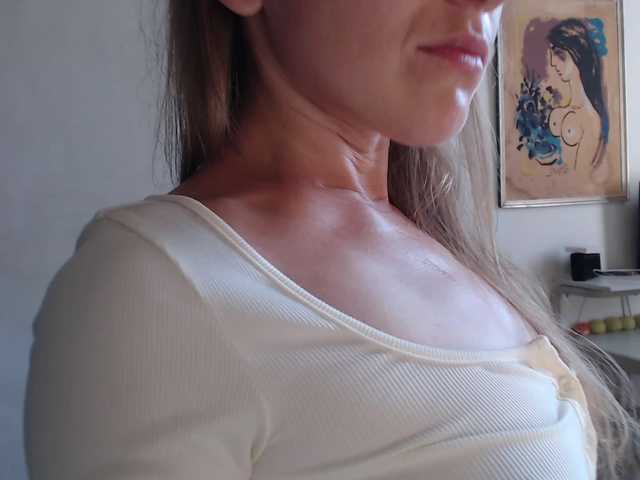 lilcumminfox live cam on BongaCams