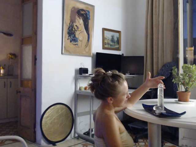 lilcumminfox live cam on BongaCams