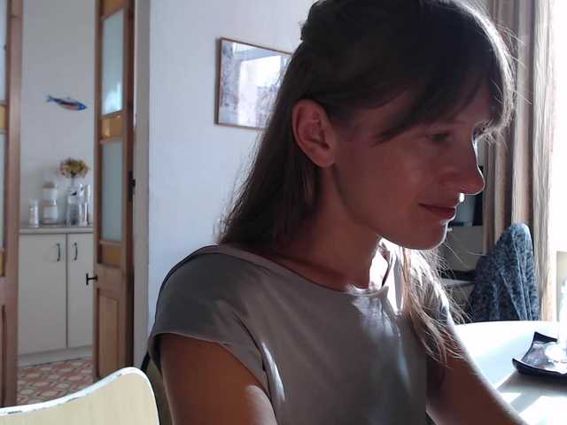 lilcumminfox live cam on BongaCams