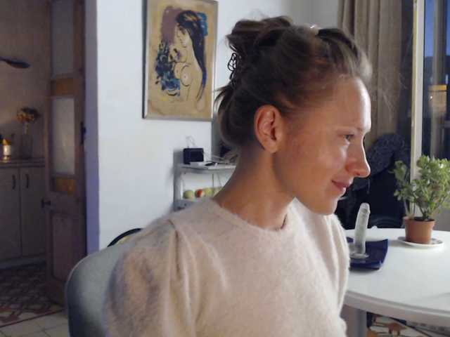lilcumminfox live cam on BongaCams