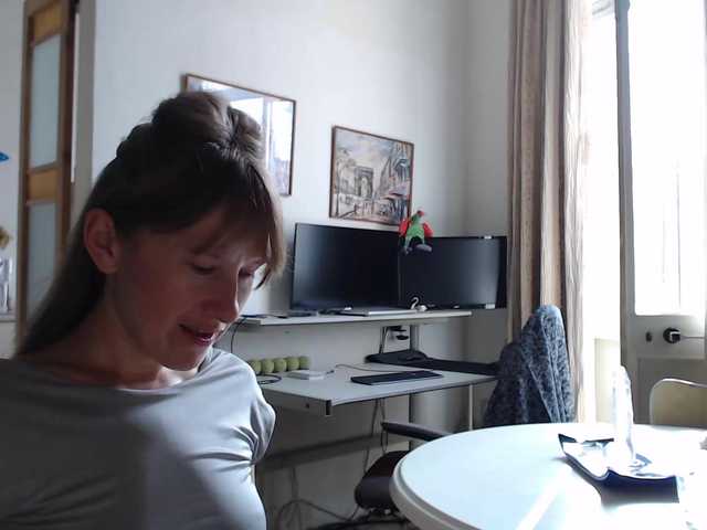 lilcumminfox live cam on BongaCams
