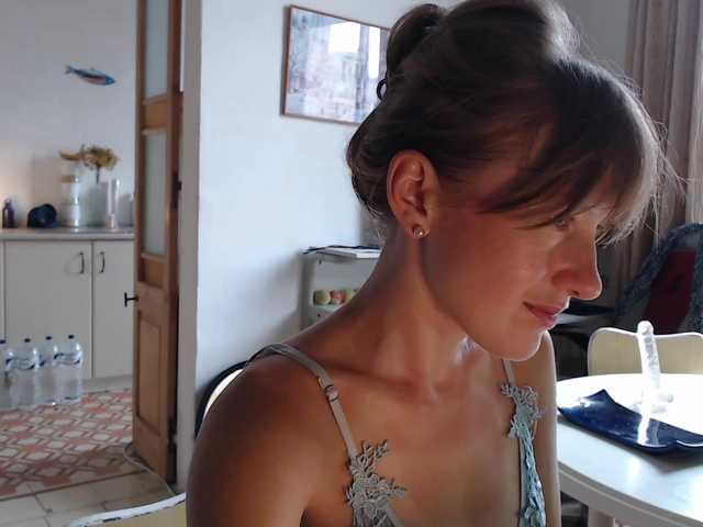 lilcumminfox live cam on BongaCams