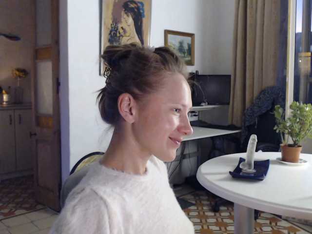 lilcumminfox live cam on BongaCams
