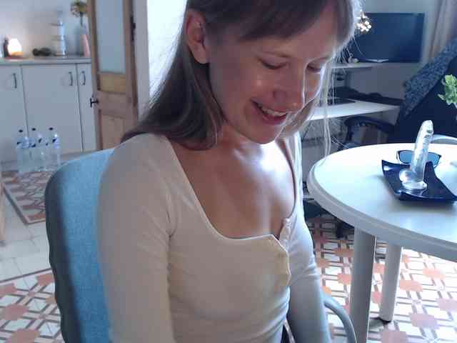lilcumminfox webcam