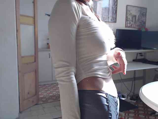 lilcumminfox webcam