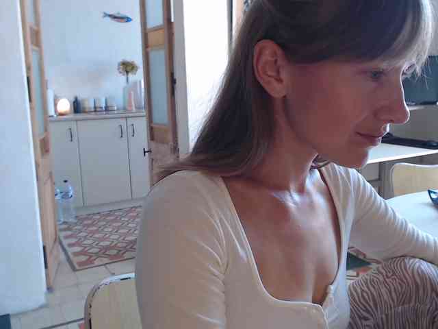 lilcumminfox webcam